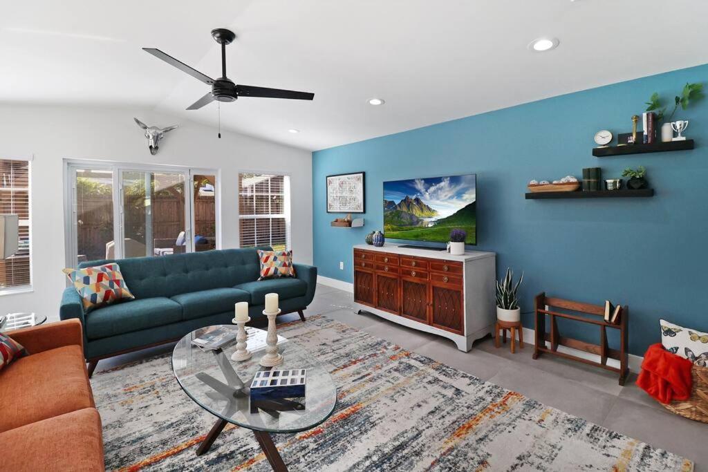 Palm Tree Paradise Tampa Pool Home ภายนอก รูปภาพ