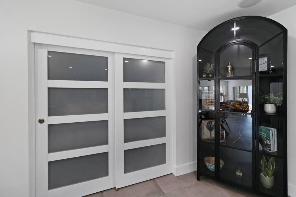 Palm Tree Paradise Tampa Pool Home ภายนอก รูปภาพ