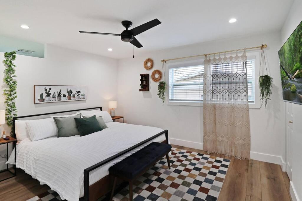Palm Tree Paradise Tampa Pool Home ภายนอก รูปภาพ