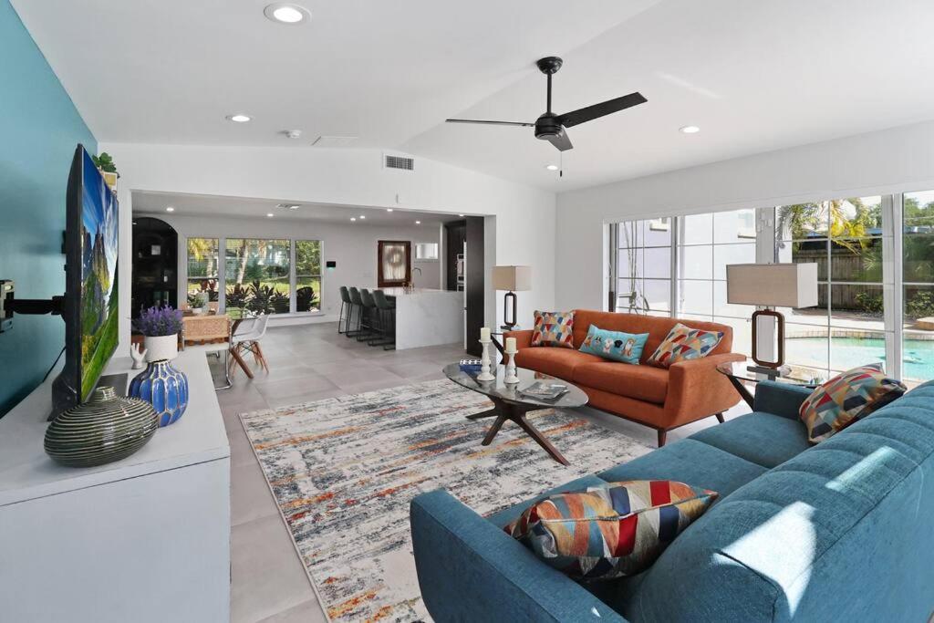 Palm Tree Paradise Tampa Pool Home ภายนอก รูปภาพ