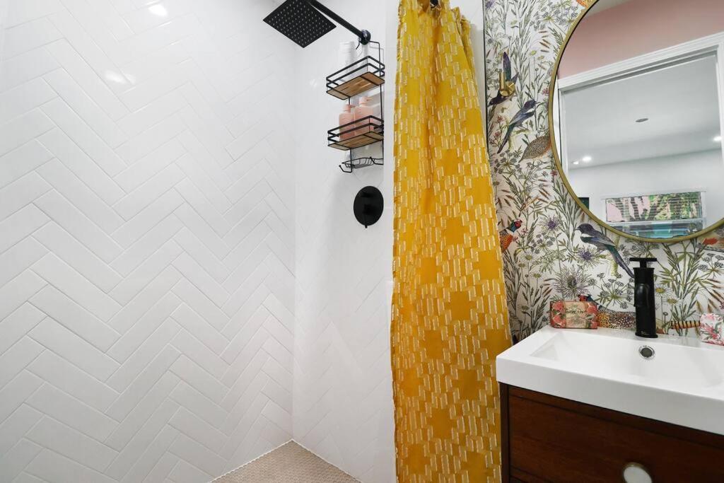 Palm Tree Paradise Tampa Pool Home ภายนอก รูปภาพ