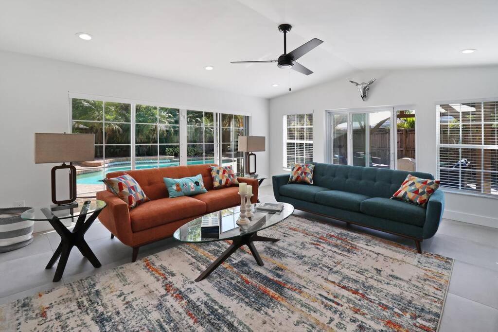 Palm Tree Paradise Tampa Pool Home ภายนอก รูปภาพ
